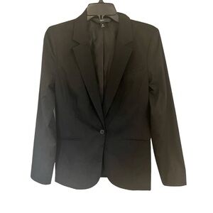 Black blazer by Massimo.